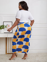 Charger l&#39;image dans la galerie, Love God. Store Plus Size Co-Ords Large SXY Solid Crop Tee Geo Print Pencil Skirt price
