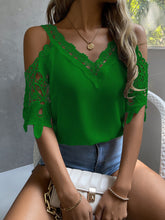 Lade das Bild in den Galerie-Viewer, Love God. Store Women Blouses Green / XS Cold Shoulder Guipure Lace Blouse price

