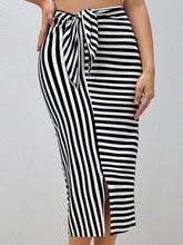 Cargar imagen en el visor de la galería, Love God. Store Women Skirts Black and White / XS Striped Knot Front Split Hem Skirt price
