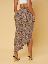 Charger l&#39;image dans la galerie, Love God. Store Women Skirts Leopard Print Twist Detail Skirt price

