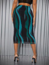 Lade das Bild in den Galerie-Viewer, Love God. Store Women Skirts SXY Wave Striped Print Pencil Skirt price
