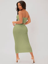 Lade das Bild in den Galerie-Viewer, Love God. Store Women Two-piece Outfits SXY Textured Crop Tube Top Pencil Skirt Set price

